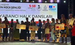 Efes Selçuk Halk Oyunları Akşehir'de göz kamaştırdı!