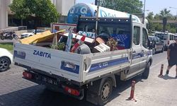 Efes Selçuk'ta kaldırım işgaline zabıta neşteri!