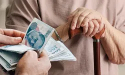 Milyonları yakından ilgilendiriyordu: 'En düşük emekli aylığı' maddesi ile ilgili yeni gelişme!