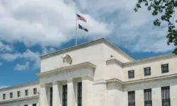 Merakla bekleniyordu: Fed'in faiz kararı açıklandı!
