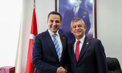 YENİ Parti'de gençliğin rotası çizildi... Göreve başlayan Aydın'da ilk mesaj!