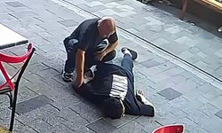 İnsanlık ölmüş dedirten olay! Yere yığılan gence yardım etmek yerine cebini soydu!