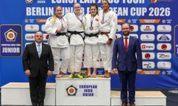 İzmir Büyükşehir’den 6 ayda rekor başarı! Tam 205 madalya ve 10 kupa kazandılar