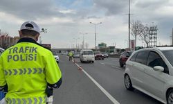İzmirliler dikkat! Bu yolu sakın kullanmayın! Trafik kilitlendi!
