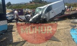 Manisa'da halk otobüsü ve kamyonet çarpıştı! 1 ölü, 4'ü ağır çok sayıda yaralı var