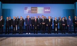 NATO Zirvesi'nde liderlere verilen hediye ses getirdi! İşte o özel hediye!