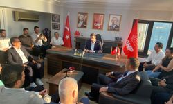 Özgür Özel cephesinden İzmir çıkarması! Başarır ve Sarıgül alternatif CHP il binasında!