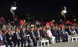 Dokuz Eylül Üniversitesi, 15 Temmuz'da İzmir'de tek yürek oldu!