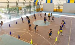 Seferihisar Belediyesi’nden spor dolu yaz: 50 saatlik eğitimle çocuklar geleceğe hazırlanıyor