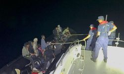 İzmir açıklarında göçmen operasyonu! Seferihisar'da 32 düzensiz göçmen yakalandı