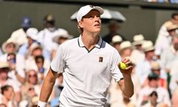 Alcaraz'ın yokluğunda kupayı yine Sinner kazandı: Wimbledon'da duble yaptı