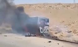 Suriye'yi sarsan kaza! Şam-Deyrizor yolunda iki otobüsün karıştığı kaza 35 can aldı