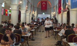 Çeşme'de satranç şöleni! 40 ülkeden 1125 sporcu aynı masada buluştu