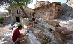 60 yıllık yapılar yeni nesil kervansaraya dönüşüyor: Geleceğin mimarları Bergama'da buluştu