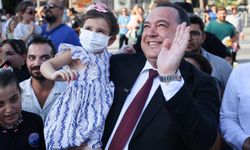 Manisa’da lösemiyi yenen Defne’nin zaferi balonlarla kutlandı
