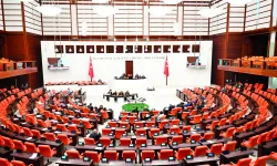 Terörsüz Türkiye çerçeve yasa teklifi Meclis'ten geçti mi? Hangi parti hangi oyu verecek?