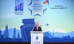 İstanbul Havalimanı'nda tarihi rekor! Bir günde 289 bin 260 yolcu misafir oldu!
