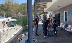 İzmir açıklarında gezi teknesinde rahatsızlanan kişi için tıbbi tahliye!