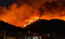 Fethiye alevlere teslim! Evler ve huzurevi tahliye edildi