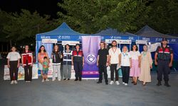 Gece pazarında farkındalık mesaisi: Uzmanlar Aliağa'da Doğrudan vatandaşla buluşuyor!