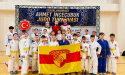 Göztepe judoda Çankırı'da 8 madalya kazandı!