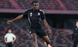 Göztepe sol bekini buldu! Richard Akonnor transferinde mutlu sona doğru