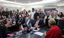 Harun Bila CHP’den istifa etti! O fotoğrafla ilgili konuştu!
