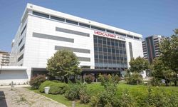İEÜ Medical Point Hastanesi’nden çevreci başarı: Uluslararası 'LEED Gold' sertifikası aldı!