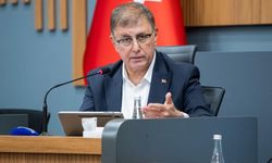 İzmir Büyükşehir'de WhatsApp sürprizi! Cemil Tugay gruptan çıktı