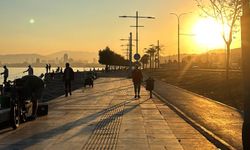 İzmir kuru sıcakla imtihanda: Gölge bile serinletmeye yetmeyecek! İşte 20 Ağustos ilçe ilçe hava durumu...