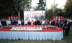 İzmir’de 30 Ağustos resepsiyonu: Vali Elban’dan buruk kutlama mesajı