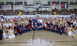 İzmir’de Balkan rüzgarı: Büyükşehir’in dans kursunda coşkulu final