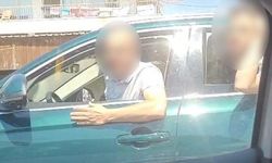 İzmir otoyolunda ne olduğunu kimse anlayamadı! Bir anda taşlar havada uçuştu