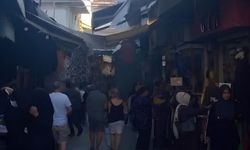 İzmir’in kalbinde elektrik çilesi bitmedi! Kemeraltı’nda esnaf isyan noktasına geldi
