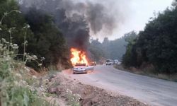 Turgutlu'da seyir halindeki otomobil alevlere teslim oldu!