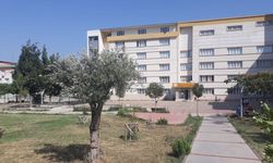 İzmir’in ödüllü lisesinde ‘müdür’ tartışması! Velilerden adeta şikayet yağdı!