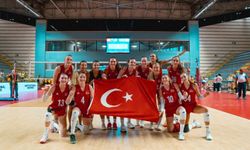 İzmir’in gururu Defne Başyolcu, Akdeniz Oyunları’nda namağlup yarı finalde!