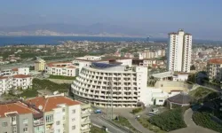 Narlıdere'de asfalt mesaisi başladı! İki mahalleyi birbirine bağlayan yol yenileniyor
