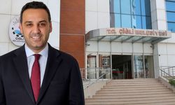 Onur Emrah Yıldız’ın makam aracına saldırının ardından Çiğli Belediyesi’nden ilk açıklama!