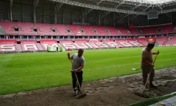 Samsunspor'da hibrit çim mesaisi: Göztepe maçına yetiştirilecek!