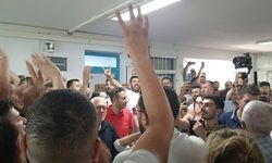 Menderes’te 7 yıl sonra gelen zafer sloganlarla kutlandı: 'Erdoğan' sesleri koridorda çınladı!