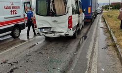 Zincirleme trafik kazasında 11 yaralı!