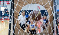 Mahalle Olimpiyatları'nda büyük final: Karşıyakalı çocuklar madalya ve hediyelerle buluştu