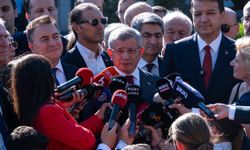 Ahmet Davutoğlu, Ankara Adliyesi'ne gelerek şüpheli sıfatıyla ifade verdi