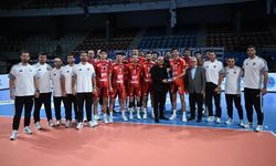 TÜGİAD Ege Uluslararası Voleybol Turnuvası’nda şampiyon Ziraat Bankkart