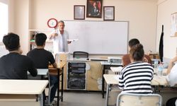 Bayraklı’dan sıra dışı eğitim hamlesi: Anaokulundan üniversiteye kadar destek