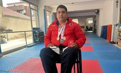 Bel kemiğini kırdı, 12 ay yatağa bağımlı kaldı! İzmirli sporcu küllerinden doğdu