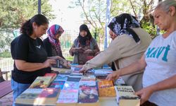Bin 908 kitap el değiştirdi, sıra köylerde: Buca’da paylaşım seferberliği