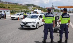 İzmir’de jandarmadan dev denetim! 7 saatte binlerce kişi sorgulandı