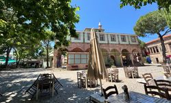 Bir yanı tarih, bir yanı sanat: Ege'nin Boşnak böreğiyle ünlü köyü büyülüyor